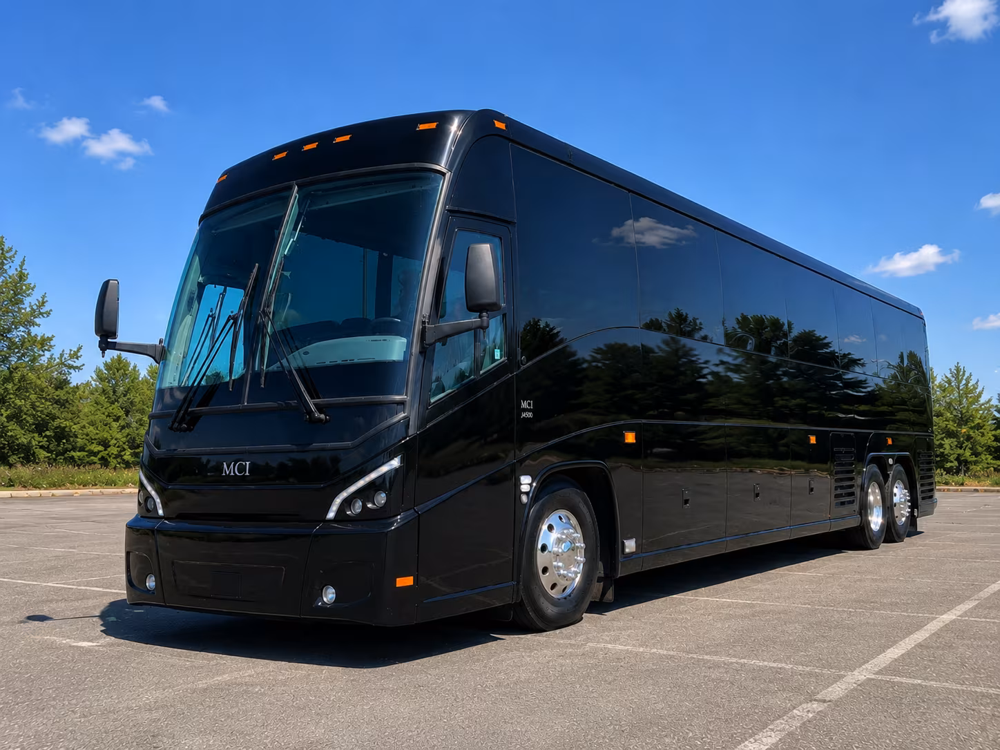 comfortable buses for old sacramento waterfront and crocker art museum weddings