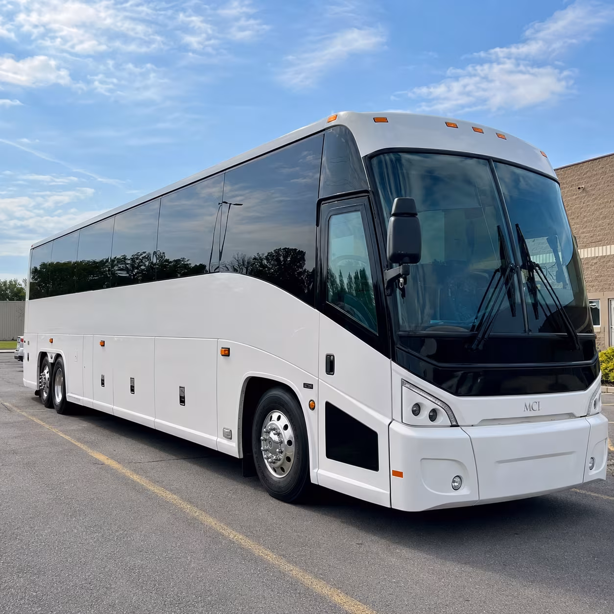 corporate airport transfer buses to sacramento international airport smf