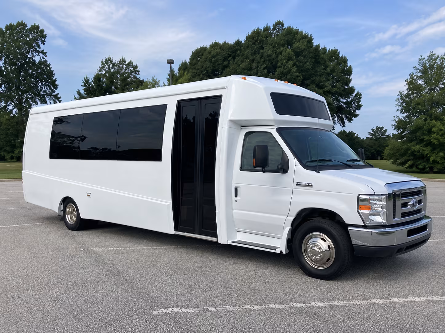 sacramento 18 passenger party bus